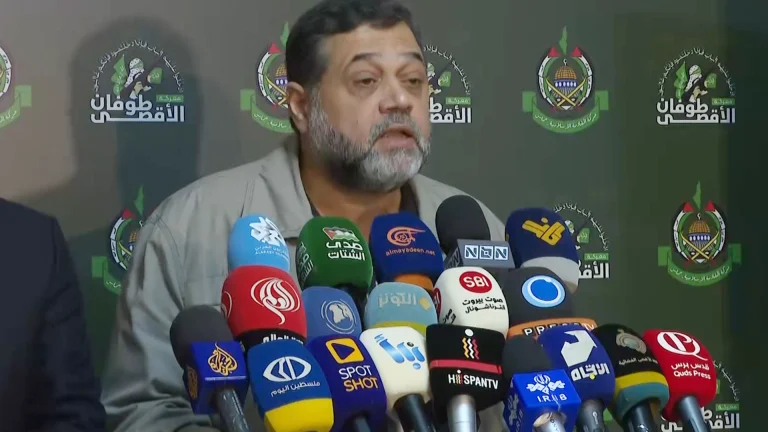 حماس : يجب أن يتعامل المجتمع الدولي مع نتنياهو كمجرم حرب
