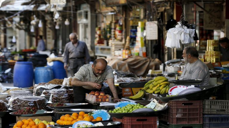 تحديات الرقابة الحكومية وتصاعد أزمة غلاء أسعار السلع الغذائية قبل رمضان