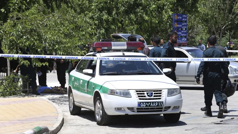 إيران: تفكيك مجموعة إرهابية تعمل لصالح الاحتلال