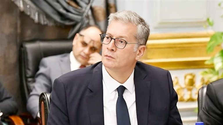 انهيار أحلام الشباب: وزارة البترول توقف التعيينات بلا رحمة