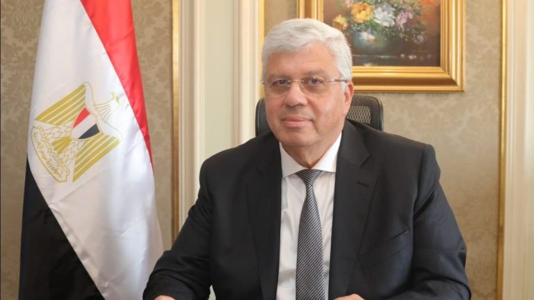 وزير التعليم العالي يتقدم بالتعازي لأسر طلاب جامعة الجلالة ضحايا حادث الأتوبيس