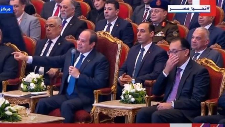الحكومة المصرية بين إنجازات وهمية وأزمات خانقة تصدم المواطن