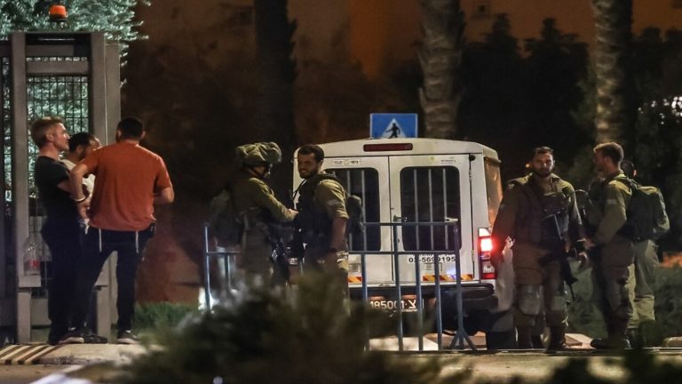 الشاباك: القبض على عملاء إسرائيليين جندتهما إيران لاغتيال شخصية كبيرة