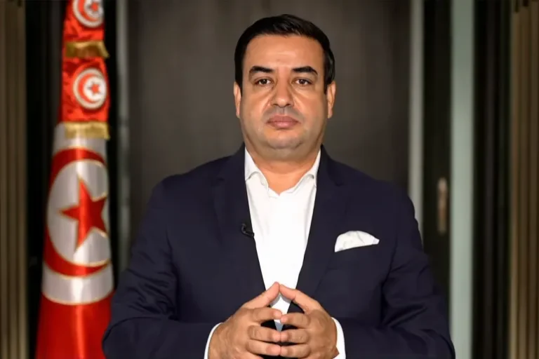  محكمة تونسية تصدر حكماً بسجن المرشح الرئاسي زمّال 12 عاماً بتهمة تزوير التزكيات