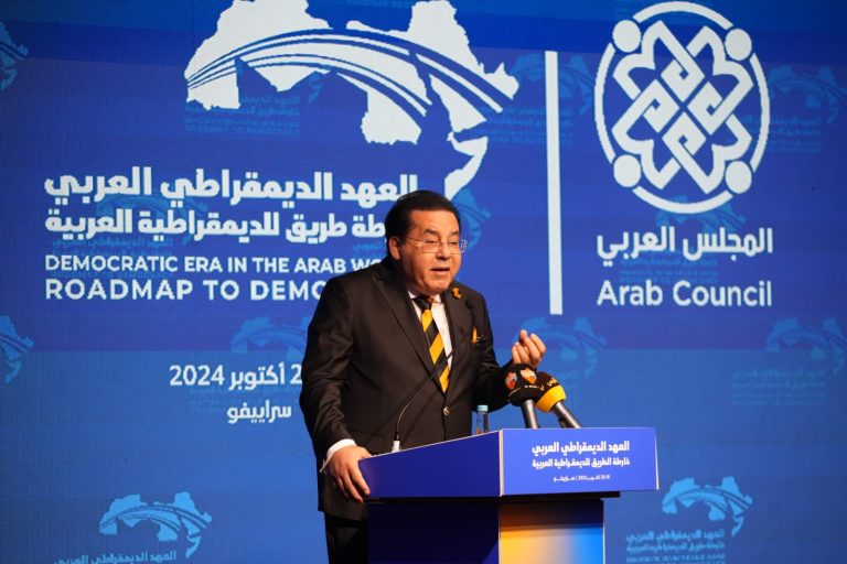 د.أيمن نور يستنكر منع الناشط هشام قاسم من السفر لحضور مؤتمر حول الديمقراطية في العالم العربي