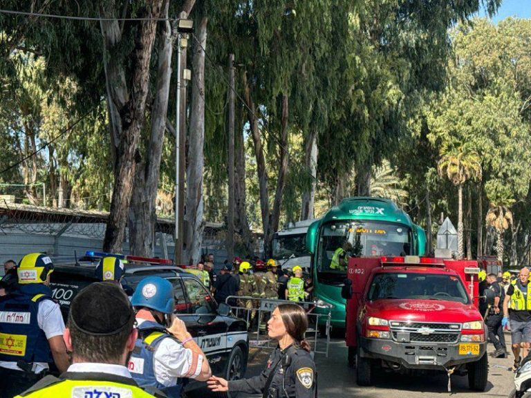 ارتفاع عدد المصابين في عملية الدهس بتل أبيب إلى 40 شخصا