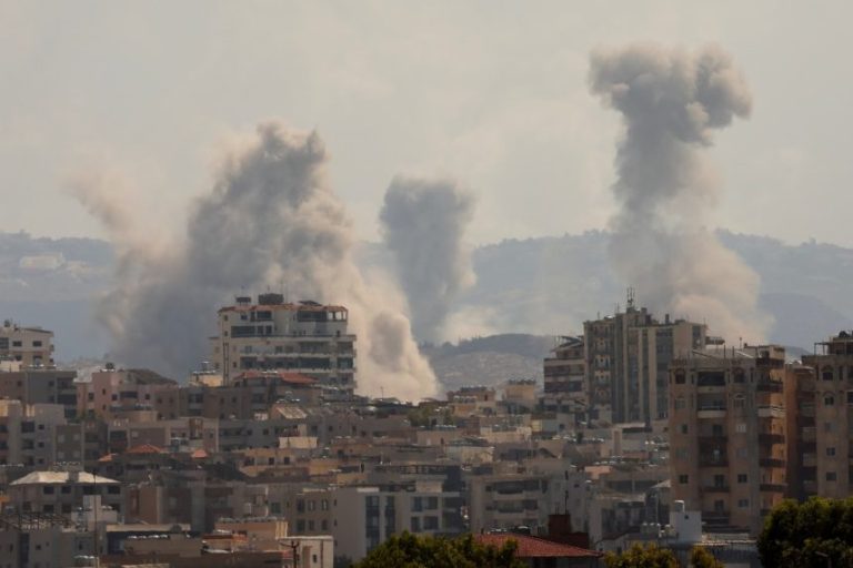 أونروا: 3 مخيمات للاجئين الفلسطينيين في لبنان تضررت من القصف الإسرائيلي