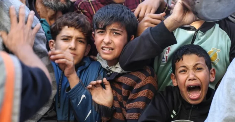 شمال غزة: أطفال يتضورون جوعاً وسط حصار قاتل وفقر مدقع
