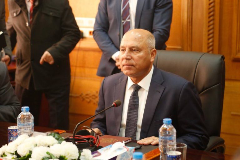 من صفقة التالجو إلى محطة بشتيل..هدر مستمر لأموال المصريين بإمضاء كامل الوزير