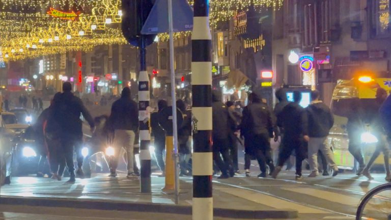 السلطات الهولندية تلقت تحذيرات مسبقة بشأن هجمات محتملة ضد مشجعي كرة القدم الإسرائيليين