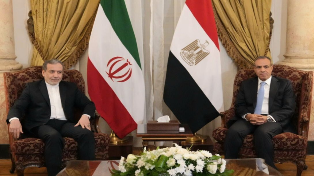 عبد العاطي يؤكد لنظيره الإيراني أهمية انتخاب رئيس للبنان دون تدخل