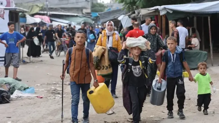 جيش الاحتلال يمنع عودة الفلسطينيين النازحين إلى شمال غزة