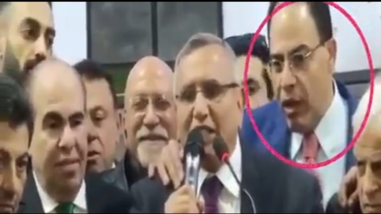 فوضى في حزب الوفد: إهانات وتجاوزات تتصدر المشهد في عهد عبدالسند يمامة