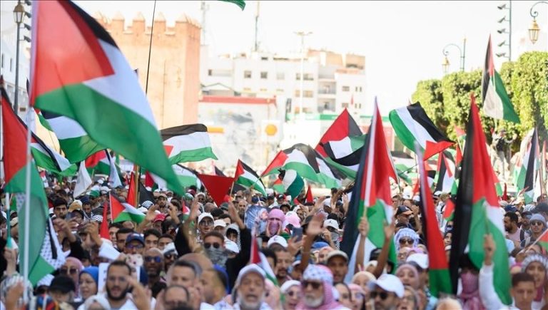 المغاربة يواصلون التضامن مع غزة: وقفات للأسبوع الـ58 ترفض العدوان والتطبيع
