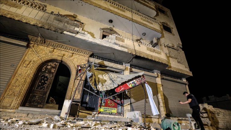 روسيا تكثف هجماتها الجوية على حلب وإدلب وتزعم مقتل 200 عنصر من المعارضة