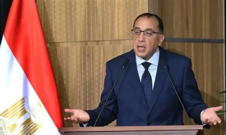 مصر تغرق في الركود وحكومة مدبولي عاجزة عن إنقاذ الاقتصاد