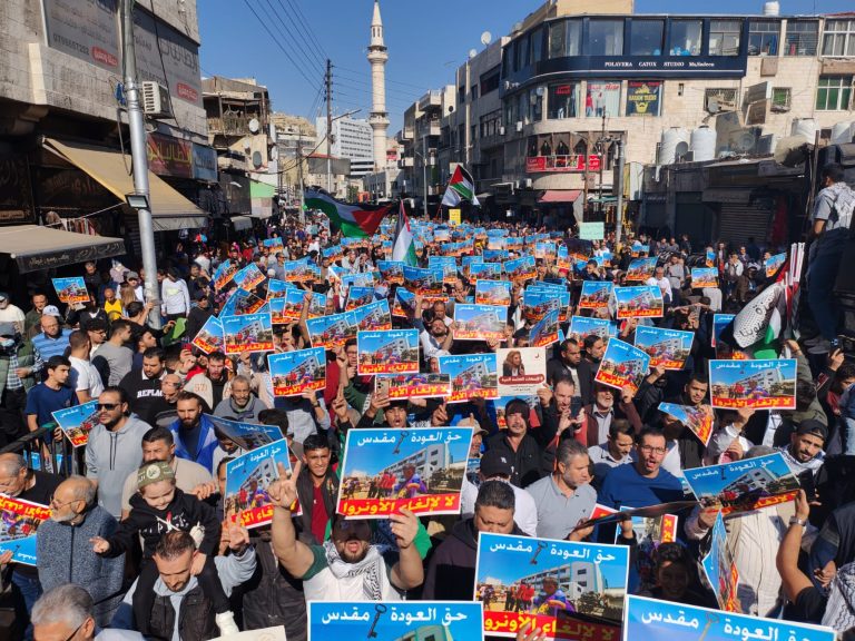 تظاهرات في الأردن ترفض إلغاء “أونروا” وتؤكد “حق العودة”