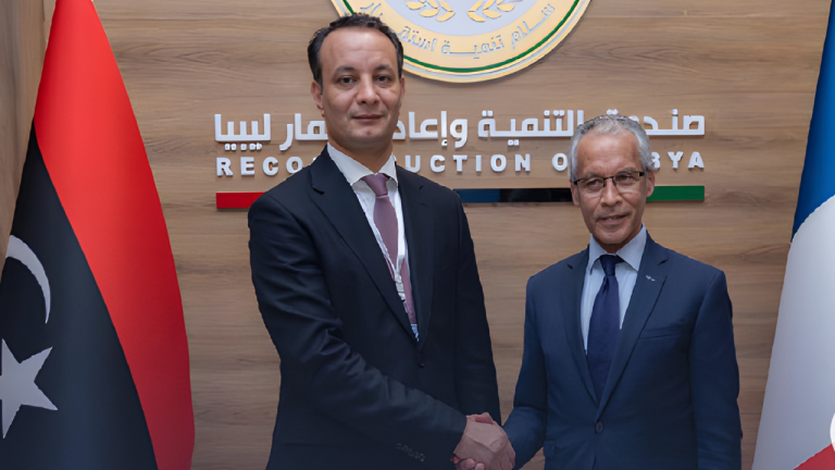 لوموند : الشركات الفرنسية تستكشف فرص الاستثمار في بنغازي خلال منتدى ليبيا-فرنسا للتنمية