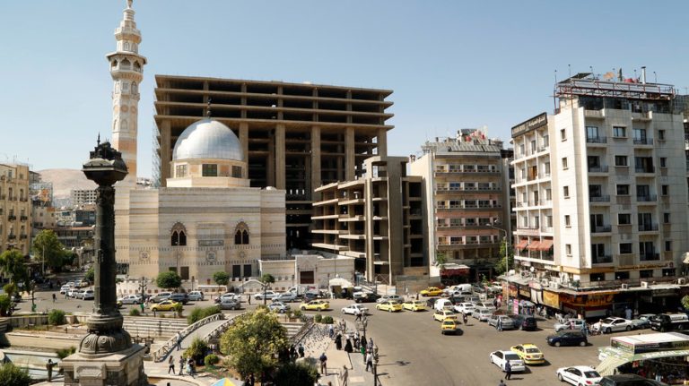 وصول أول وفد قطري رفيع المستوى إلى دمشق بعد 13 عاماً من القطيعة