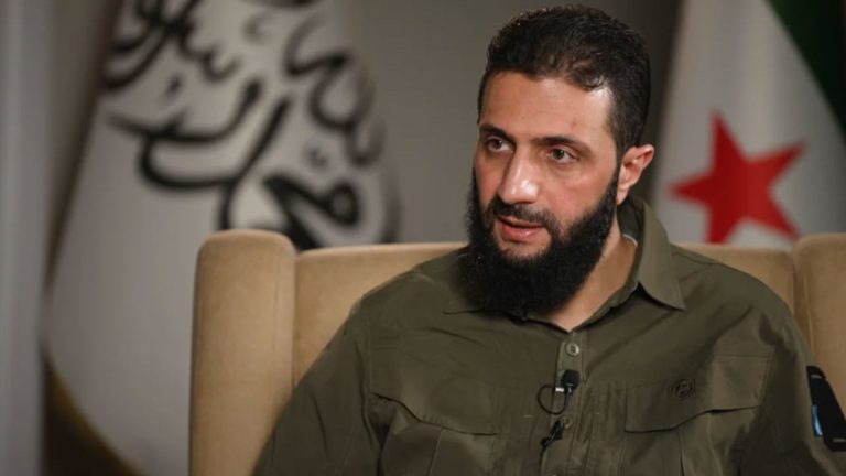 الجولاني: هدفنا الإطاحة بالأسد وبناء نظام حكم مؤسسي في سوريا