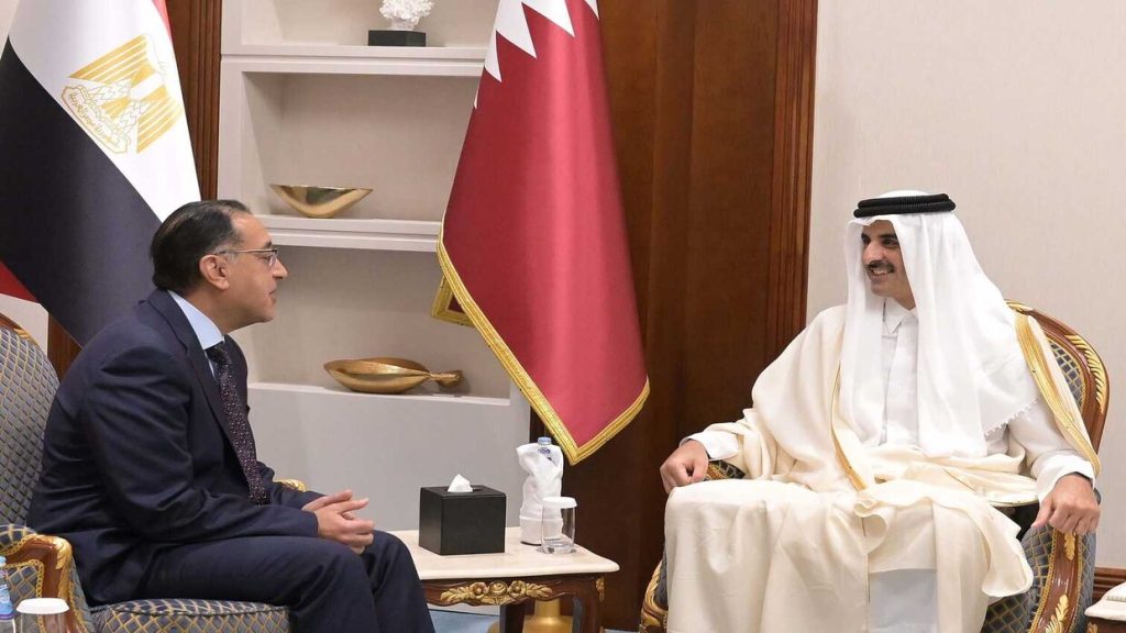 أمير قطر يستقبل مدبولي في زيارة رسمية لبحث التعاون بين البلدين