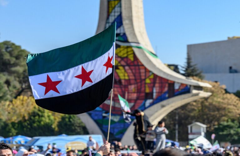 رئيس جهاز الأمن البحريني يصل دمشق للقاء أحمد الشرع