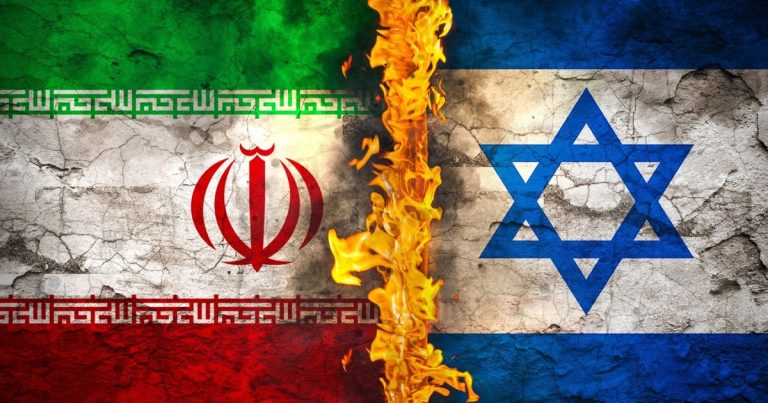 أيهود باراك: مهاجمة إيران يمكن أن تكون مصيرية، وكلنا سنتحمل النتائج