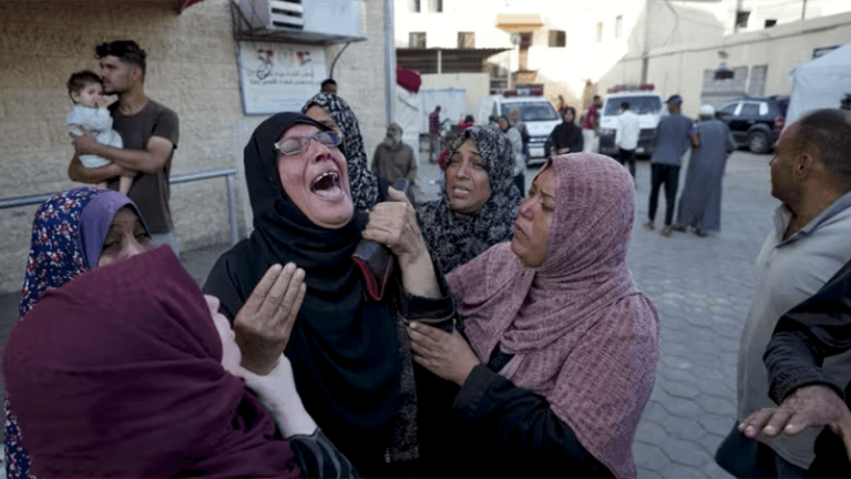 مجزرة للاحتلال: استشهاد 25 فرداً من عائلة واحدة في غارة شمال غزة