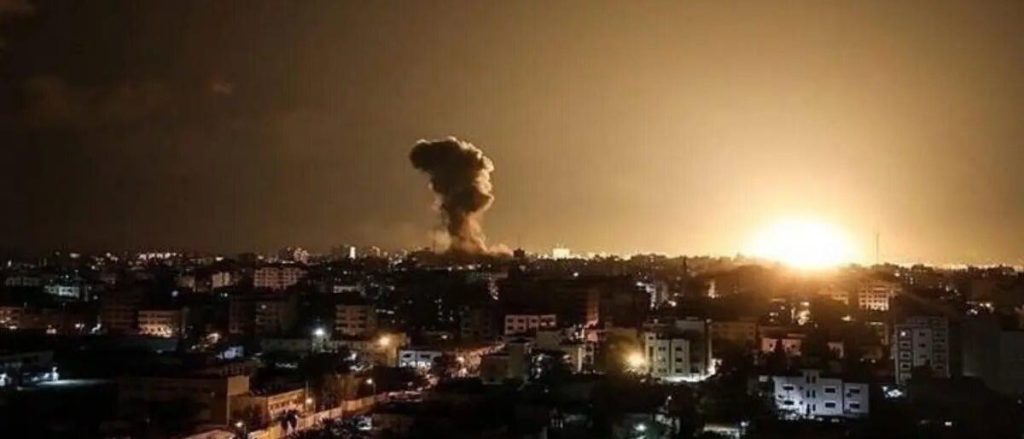 جيش الاحتلال ينفذ أكثر من 60 غارة جديدة على سوريا