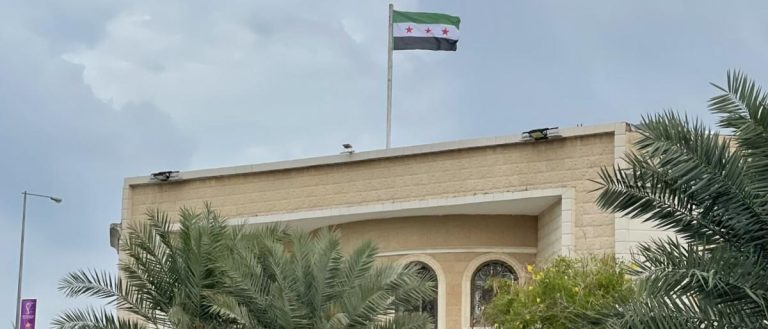 السفارة السورية في قطر: سوريا حرة من قبضة بشار الأسد