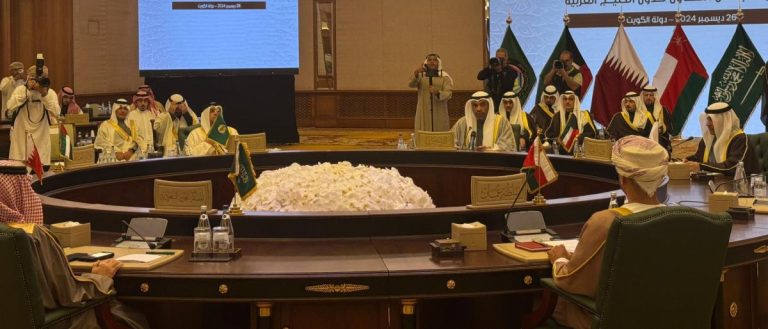 التعاون الخليجي يؤكد دعمه لعملية سياسية شاملة بسوريا