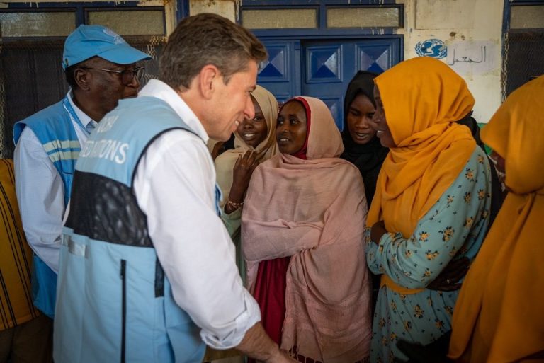 السودان يواجه أسوأ أزمة إنسانية في تاريخه والحرب تتفاقم يومًا بعد يوم