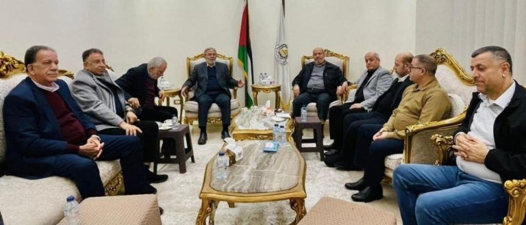 اجتماع فصائل فلسطينية في القاهرة لبحث مفاوضات وقف إطلاق النار