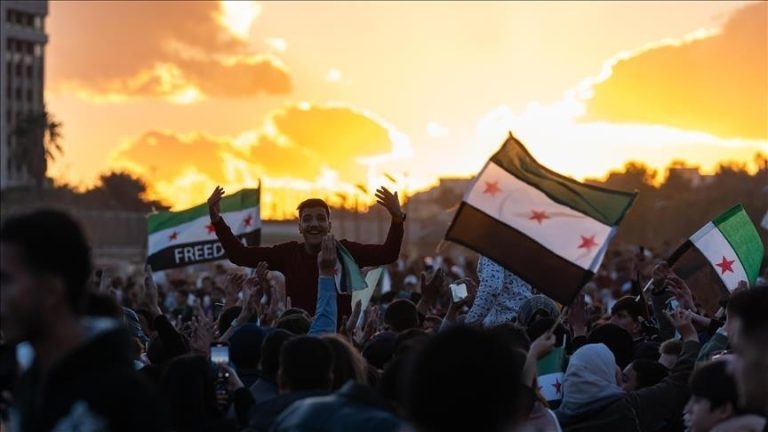 الاتحاد العالمي لعلماء المسلمين يهنئ الشعب السوري بسقوط الأسد