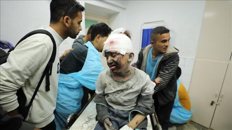 10 شهداء بينهم 7 أطفال بقصف إسرائيلي على منزل في شمال غزة