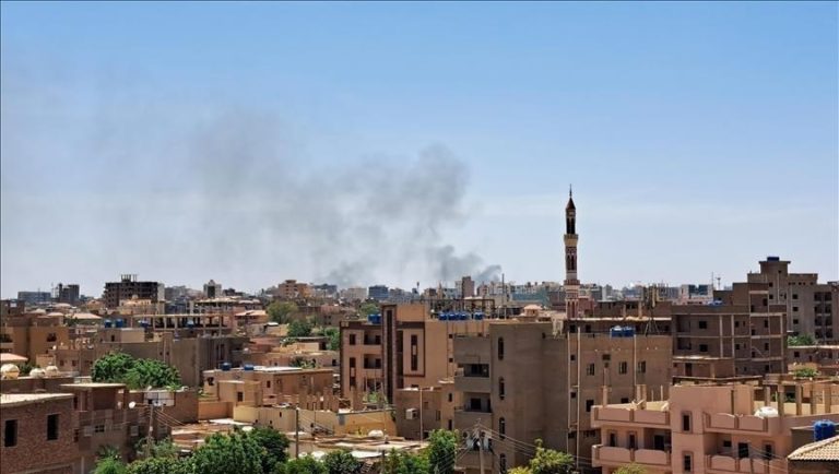 مقتل 3 عاملين في برنامج الأغذية العالمي في هجوم على مكتبه بالسودان