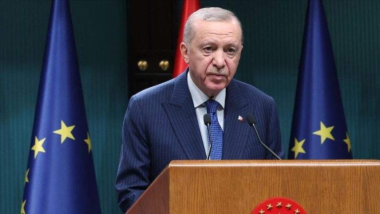 أردوغان: نتفق مع رئيسة المفوضية الأوروبية على ضرورة إنشاء إدارة تشاركية في سوريا
