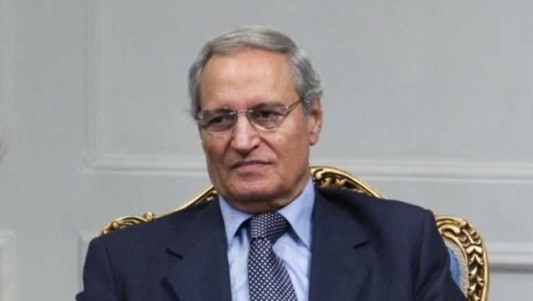 فاروق الشرع يلبي دعوة أحمد الشرع لحضور مؤتمر الحوار الوطني