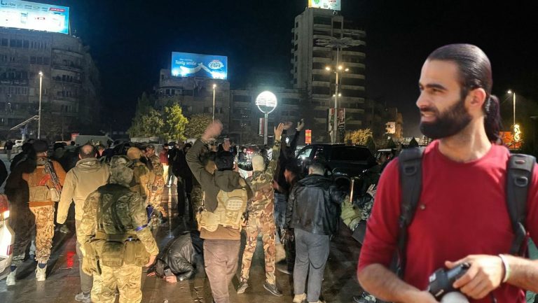 ميلاد الشهابي لـ”أخبار الغد”: آفاق الثورة السورية ومستقبل النظام تحت المجهر