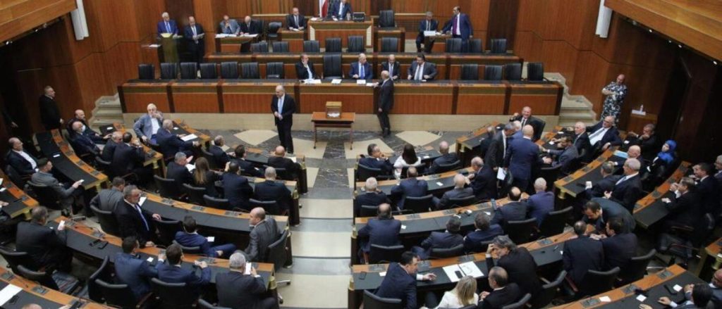لبنان: البرلمان يبدأ جلسة “ساخنة” لانتخاب رئيس للبلاد