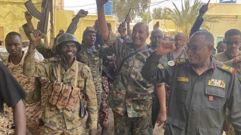 الجيش السوداني يتقدم نحو وسط الخرطوم