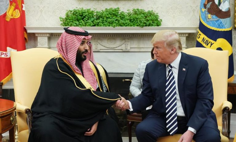 ولى العهد يهاتف ترامب ويعتزم توسيع الاستثمارات إلى 600 مليار دولار بين البلدين
