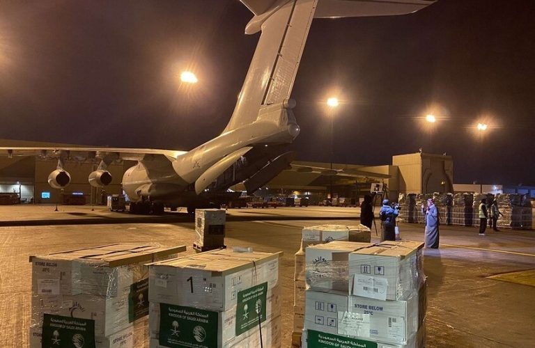 السعودية تطلق جسرا جويا لإغاثة سوريا