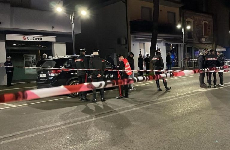 مقتل شاب مصري بنيران الشرطة الإيطالية بعد مهاجمته أشخاصا بسكين في ليلة رأس السنة
