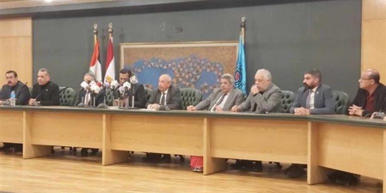 مصر..النقابات المهنية توصى برفض مخطط التهجير ودعم الشعب الفلسطيني