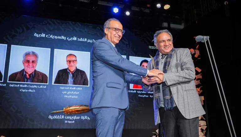 عمار علي حسن يفوز بجائزة ساويرس الثقافية في مجال النقد والسرديات الأدبية