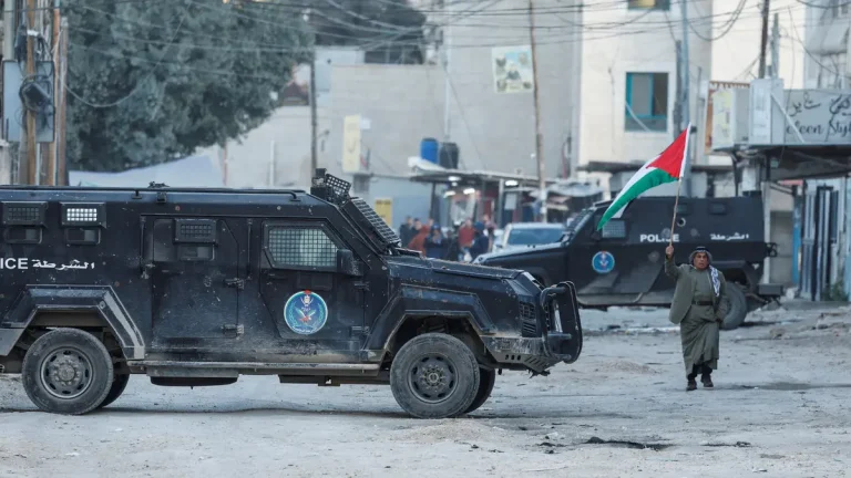 السلطة الفلسطينية تطلب من أميركا خطة أمنية بـ 680 مليون دولار لمكافحة المقاومة
