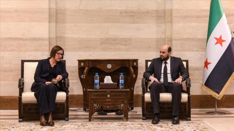 البشير يجتمع مع رئيسة اللجنة الدولية للصليب الأحمر لمناقشة التحديات الإنسانية في سوريا