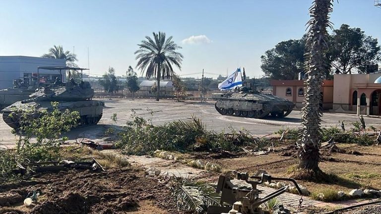 الجيش الإسرائيلي ينسحب من معبر رفح.. والاتحاد الأوروبي يستأنف عمله الحدودي