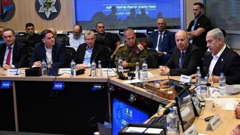 إسرائيل توافق على اتفاق تبادل الأسرى ووقف إطلاق النار في غزة